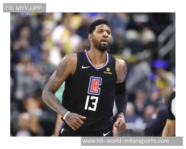 乔治表现平平仅得12分6板2助1断球队需更多支持