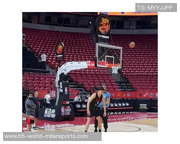 斯普利特称赞阿夫迪亚推进节奏能撕裂防守展现理想篮球风格